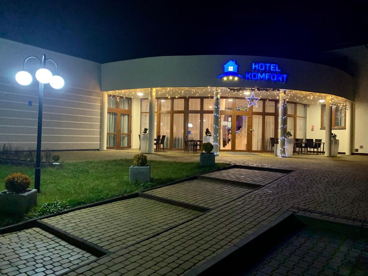 Hotel Komfort Krzywaczka Ngoại thất bức ảnh